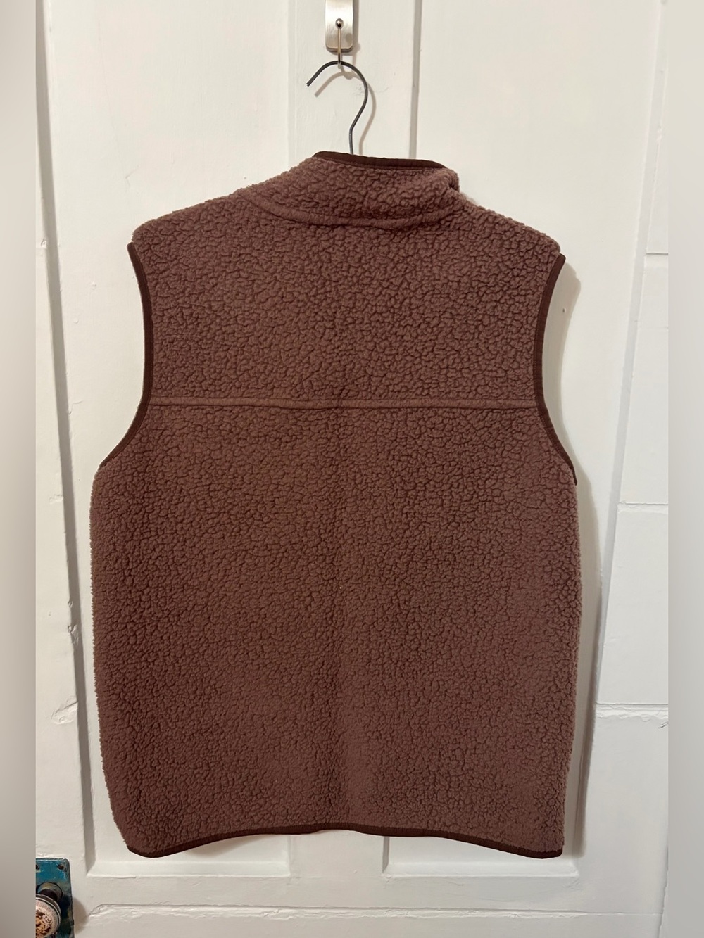 Patagonia Women's Retro Pile Fleece Vest Beech Brown - Picture 2 of 3